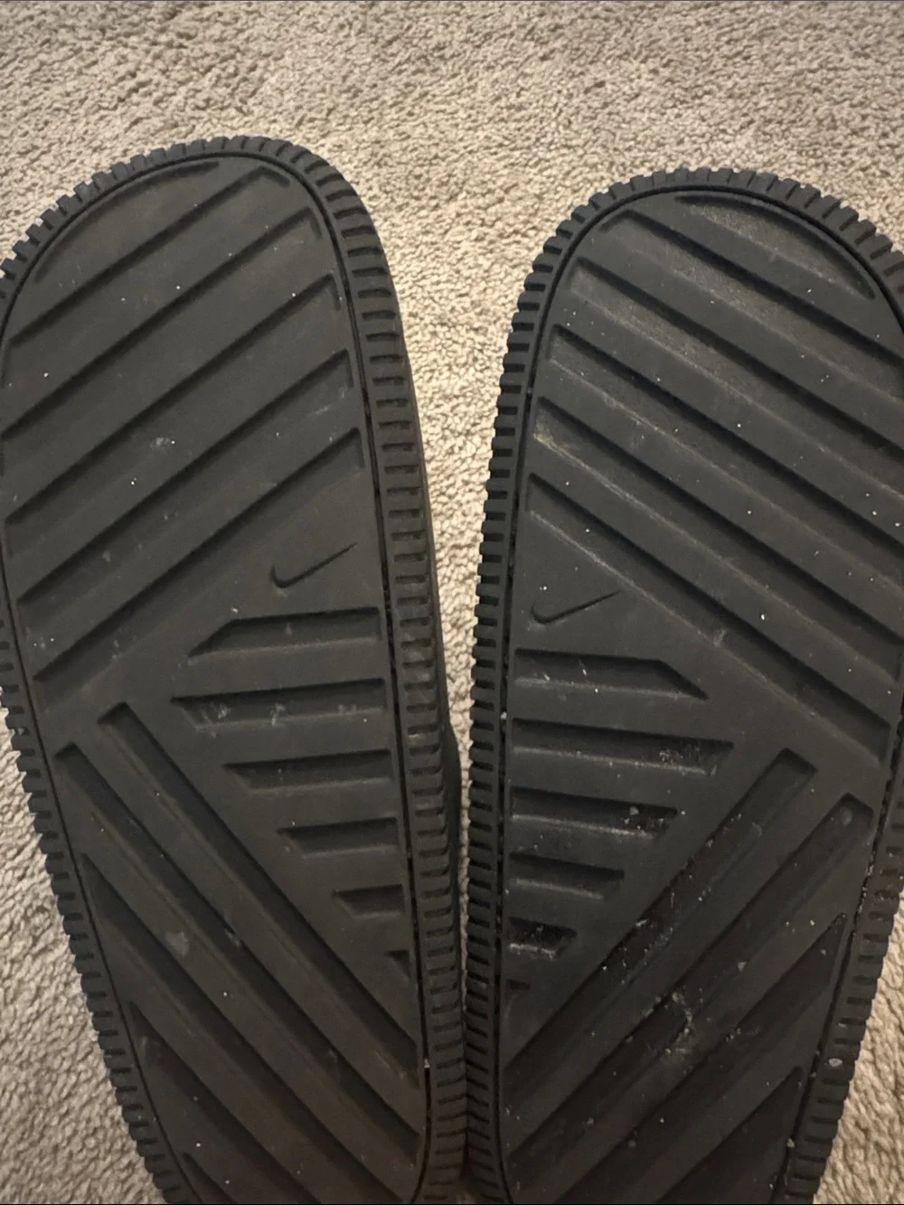 Nike classic black